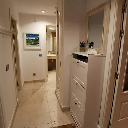 Coastal Golf & Family Retreat Apartment
